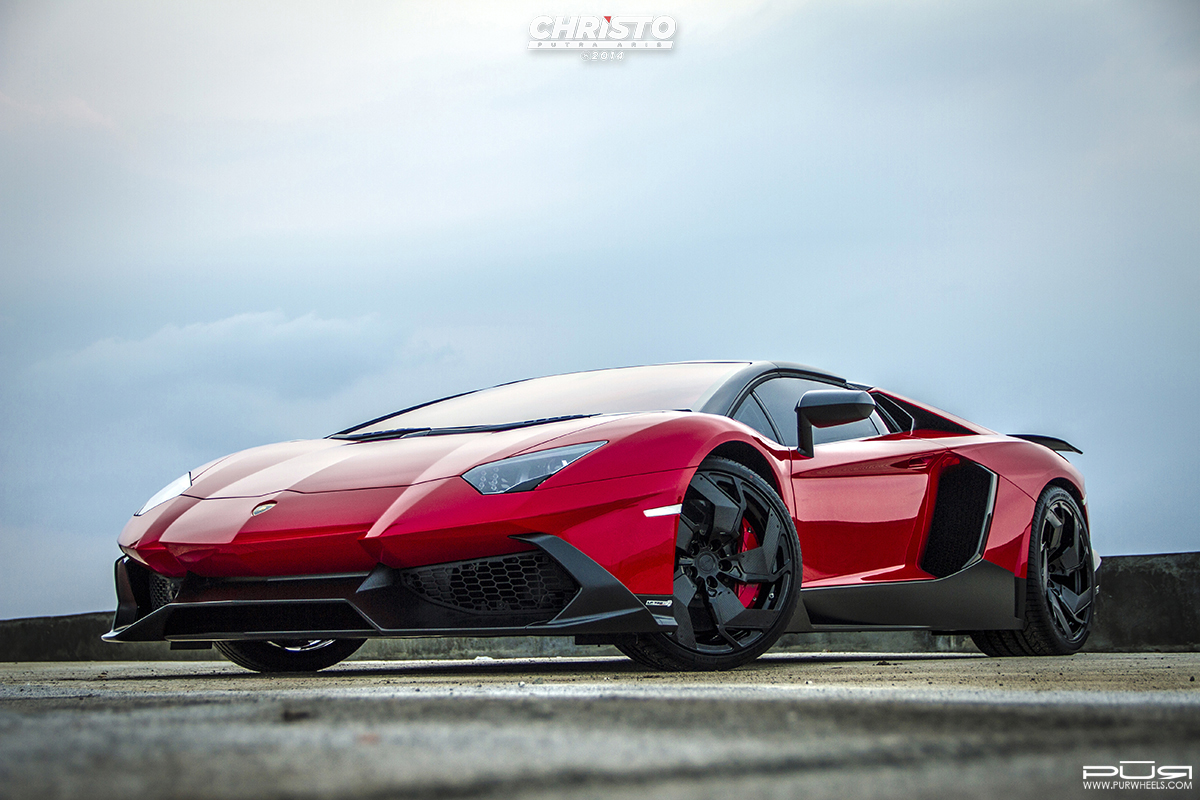 2015 Lamborghini Aventador photo