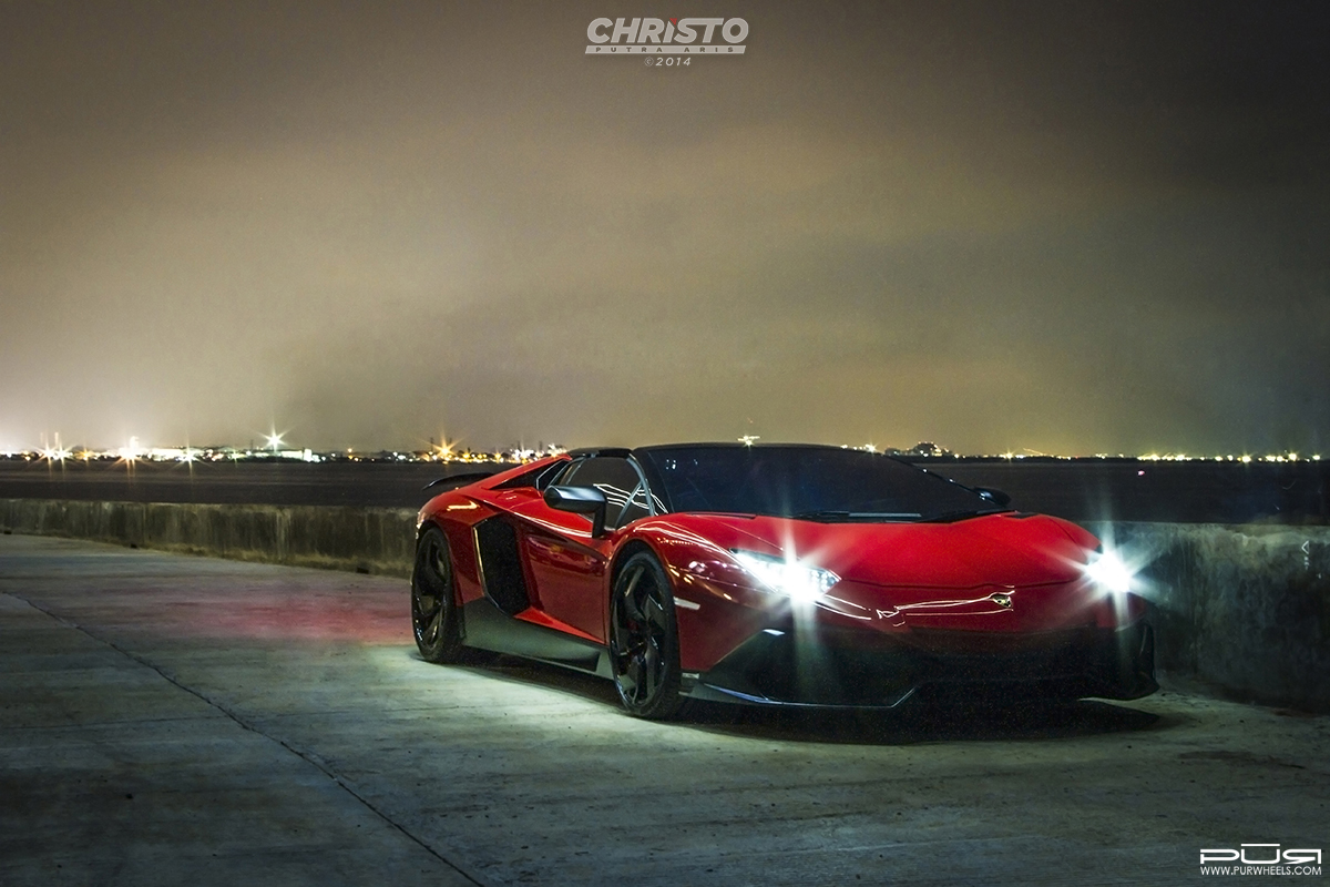 2015 Lamborghini Aventador photo