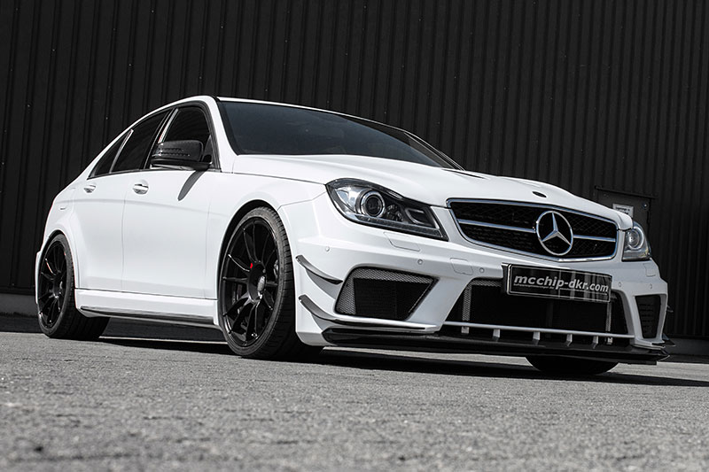 2017 Mercedes-Benz AMG C photo