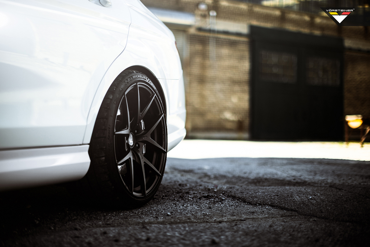 2017 Mercedes-Benz AMG C photo