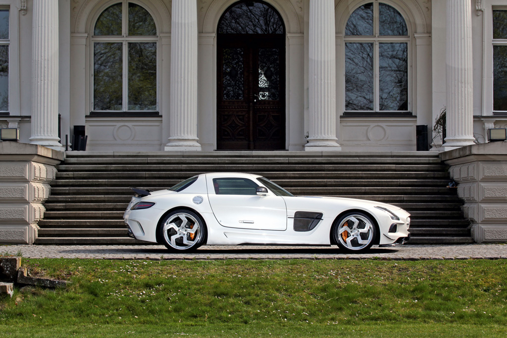 2014 Mercedes-Benz SLS AMG Black Series photo