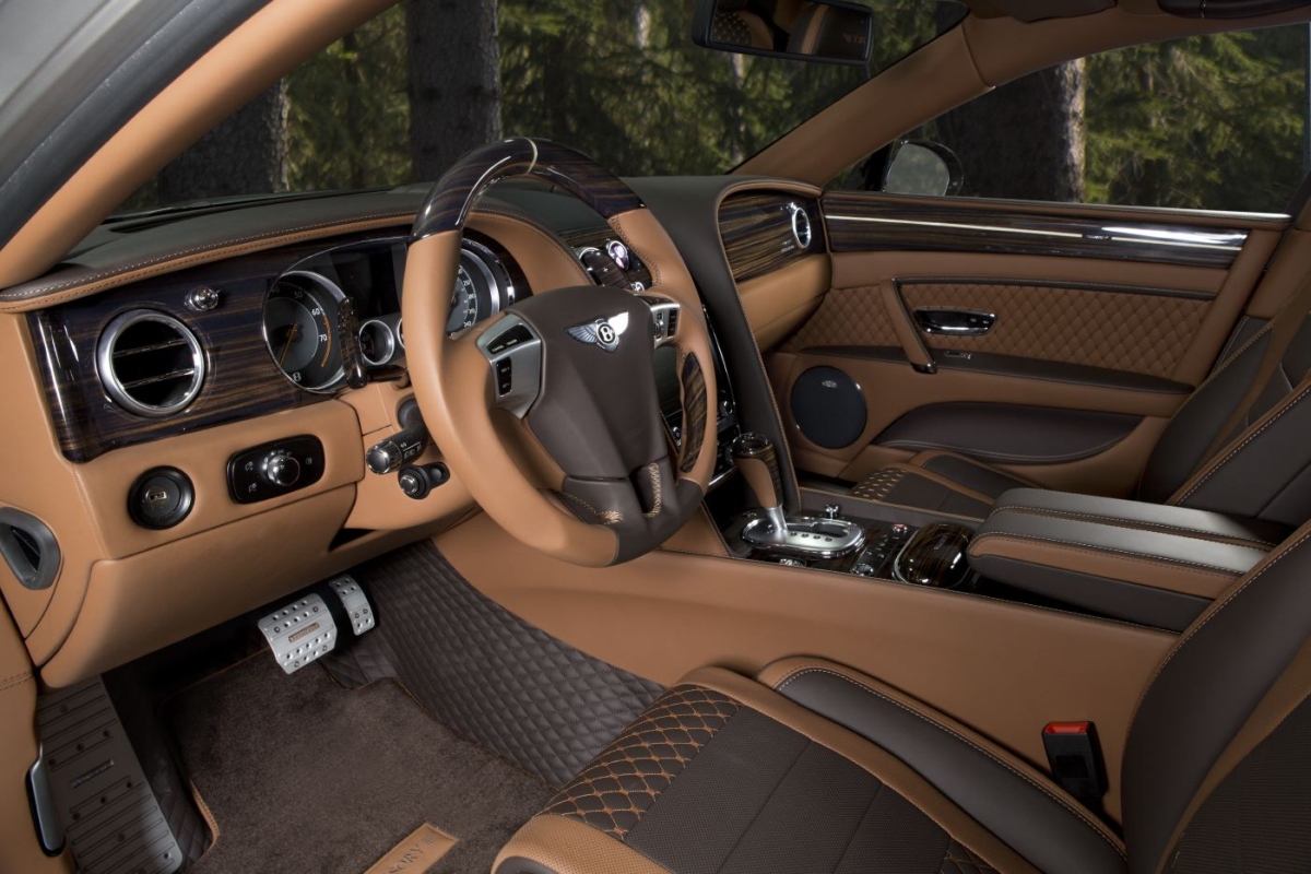2013 Bentley Continental Flying Spur photo