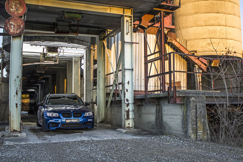 2010 BMW 335 photo
