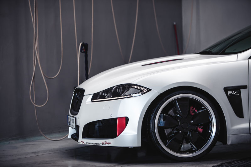 2016 Jaguar XF photo