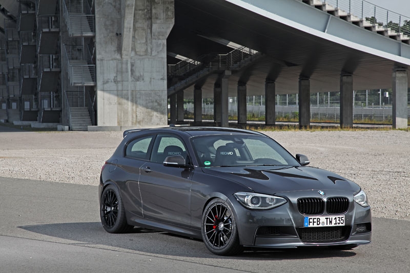 2013 BMW  135 photo