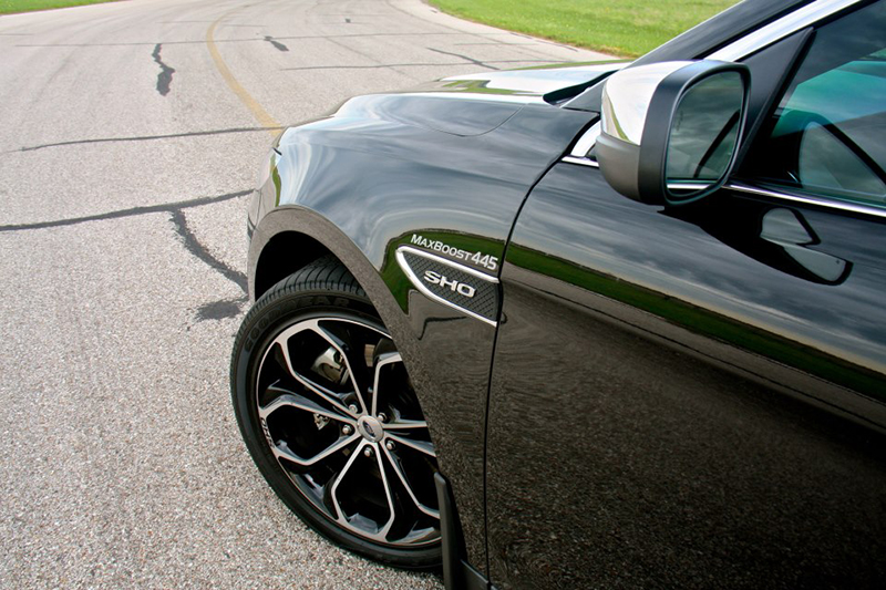 2014 Ford Taurus photo