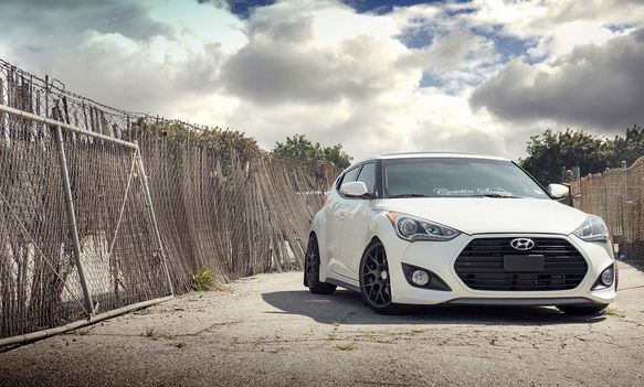 2014 Hyundai Veloster photo