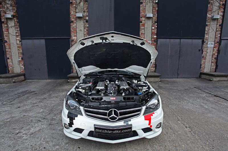 2017 Mercedes-Benz AMG C photo