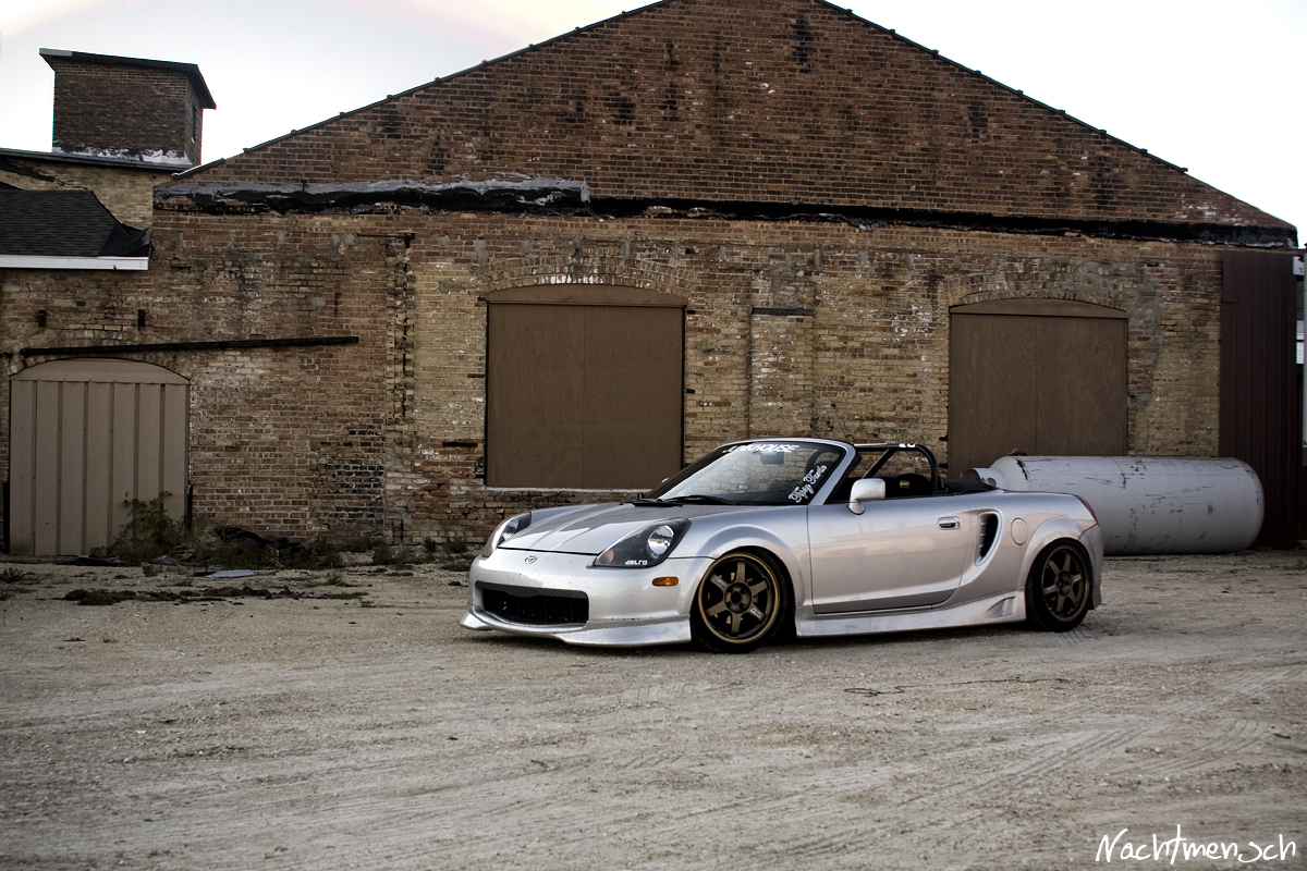 2002 Toyota MR2 Spyder photo
