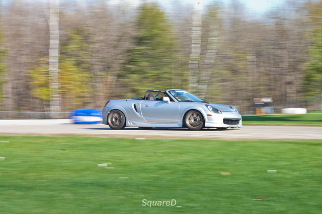 2002 Toyota MR2 Spyder photo