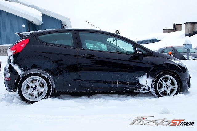 2015 Ford Fiesta photo
