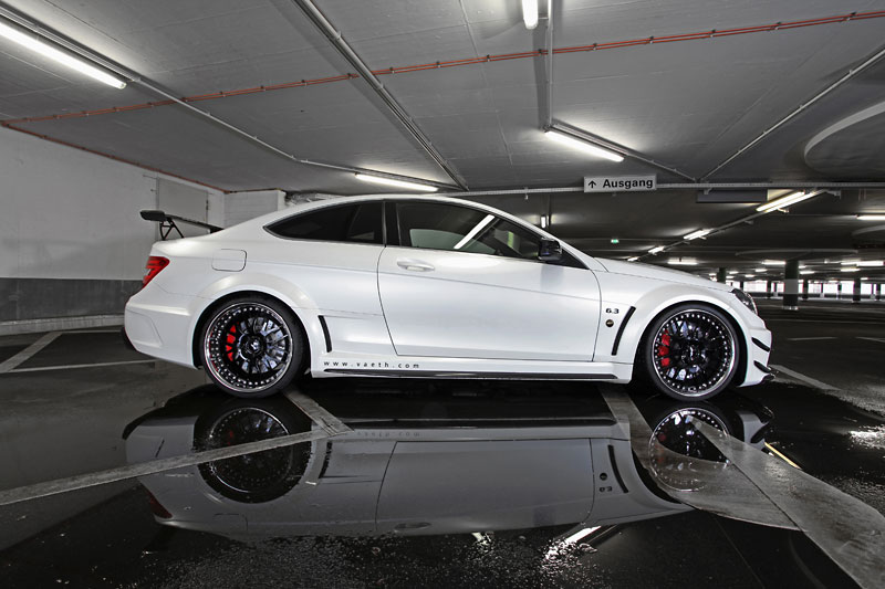 2017 Mercedes-Benz AMG C photo