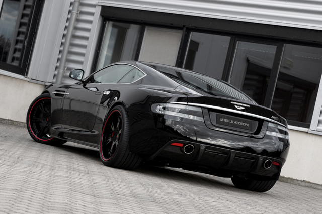2012 Aston Martin DBS photo