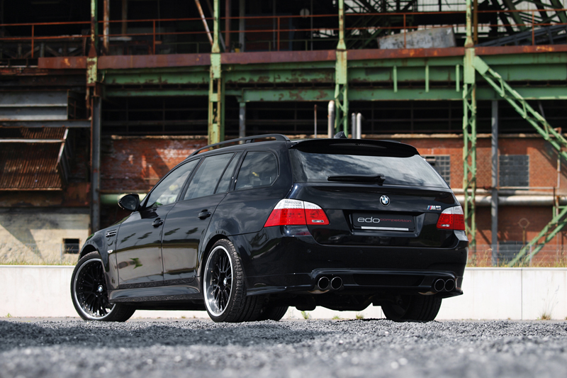 2009 BMW M5 photo