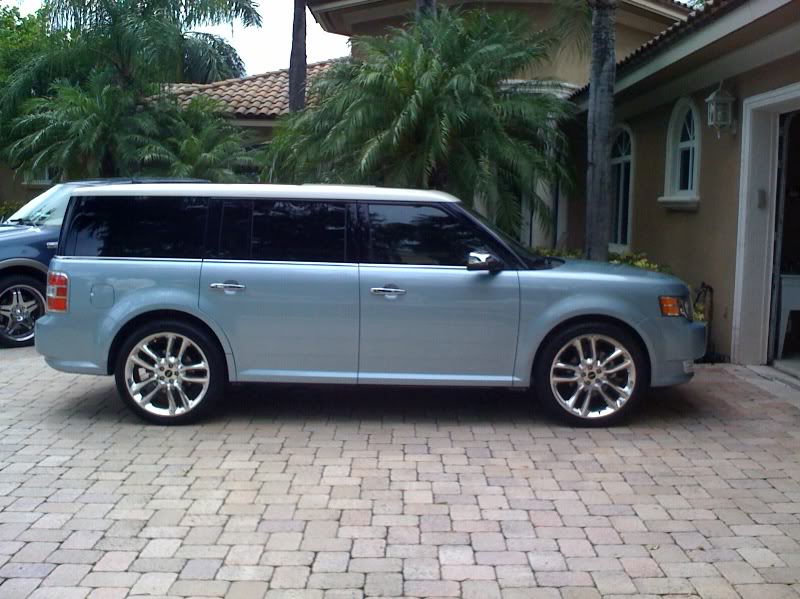 2009 Ford Flex photo