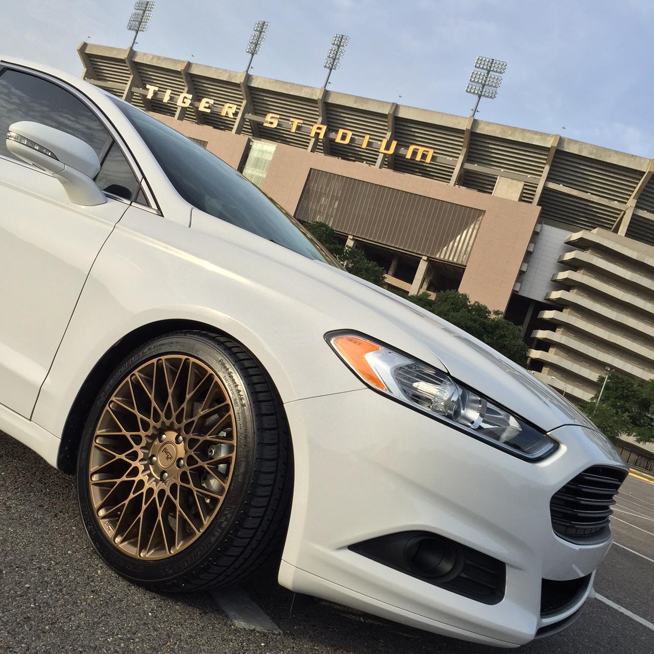 2014 Ford Fusion photo