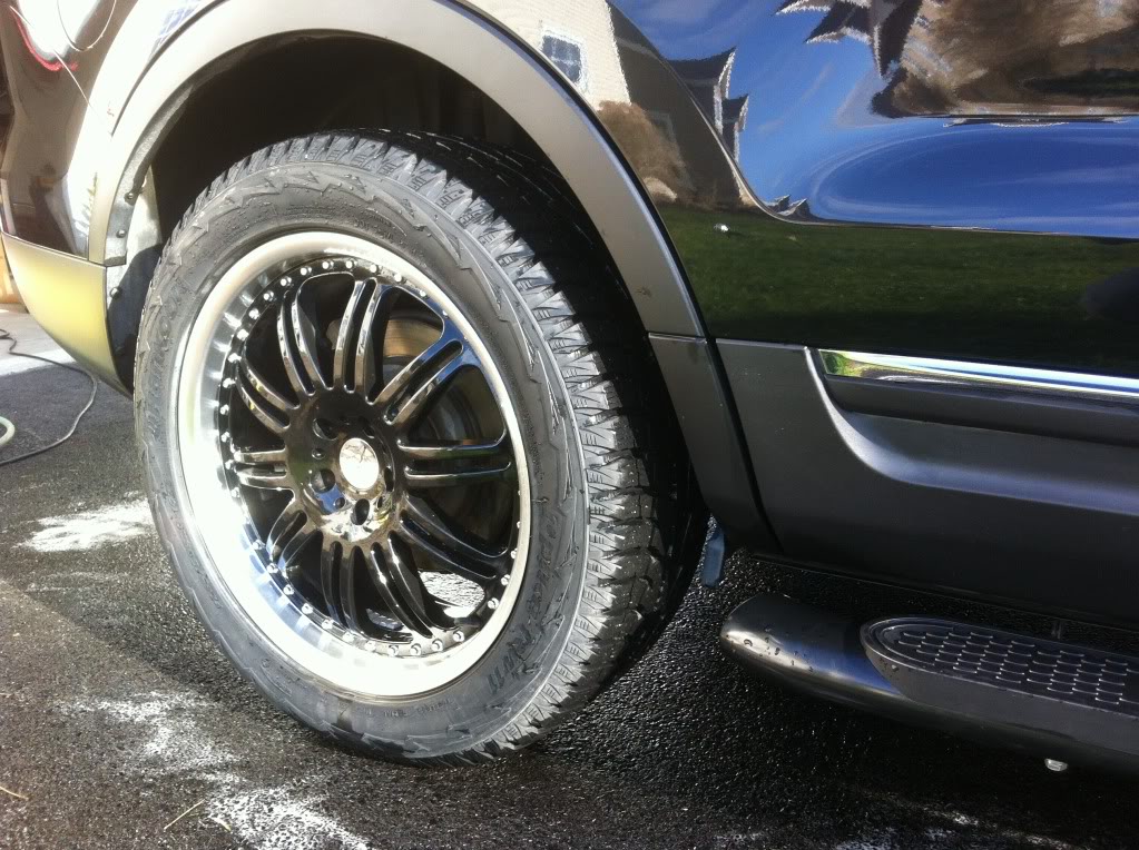 2013 Ford Explorer photo