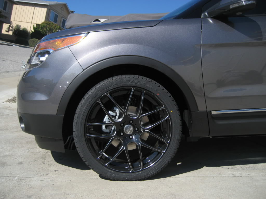 2013 Ford Explorer photo