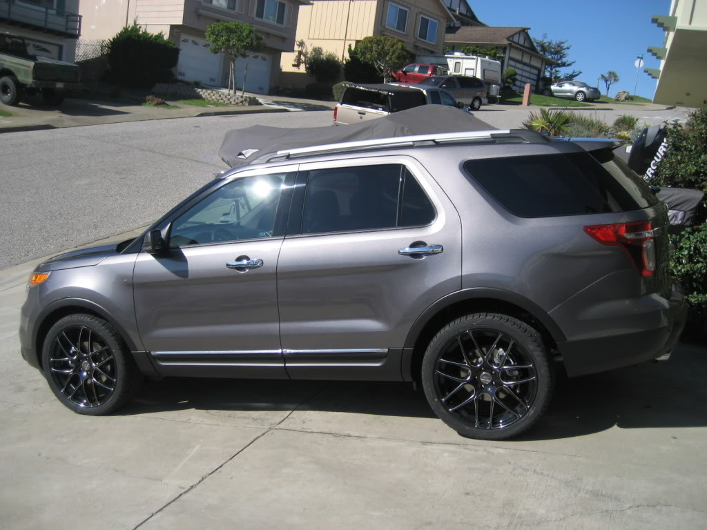 2013 Ford Explorer photo