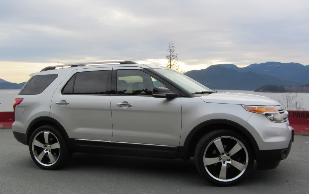 2012 Ford Explorer photo