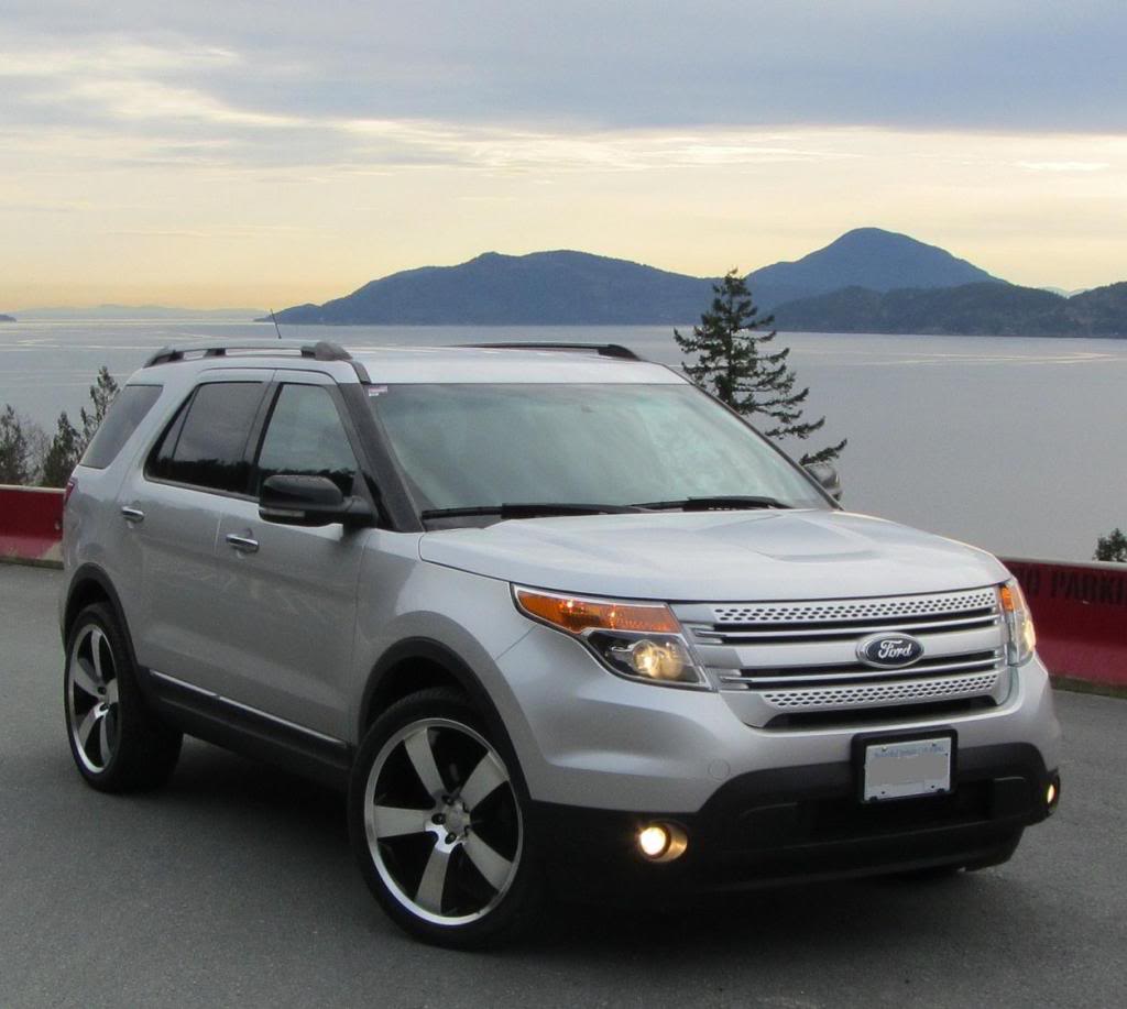 2012 Ford Explorer photo