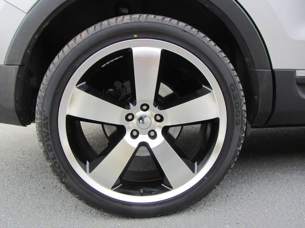 2012 Ford Explorer photo