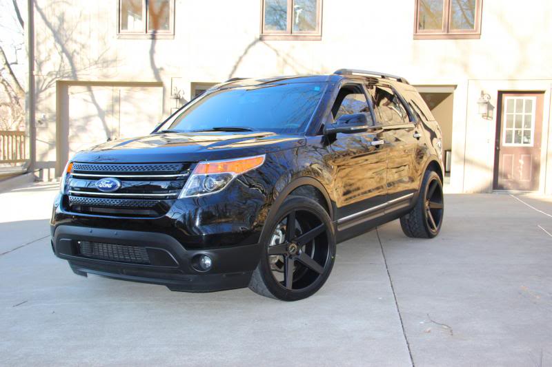 2013 Ford Explorer photo