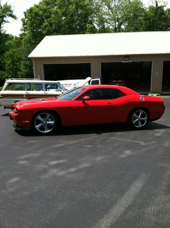 2011 Dodge Challenger photo
