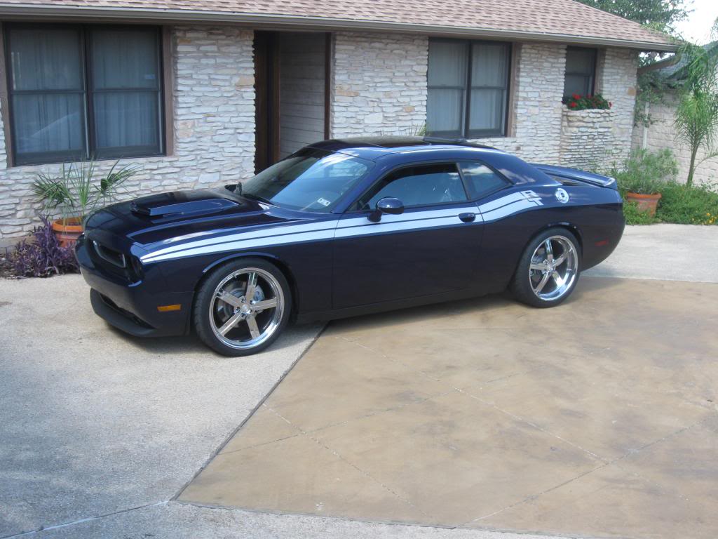 2012 Dodge Challenger photo