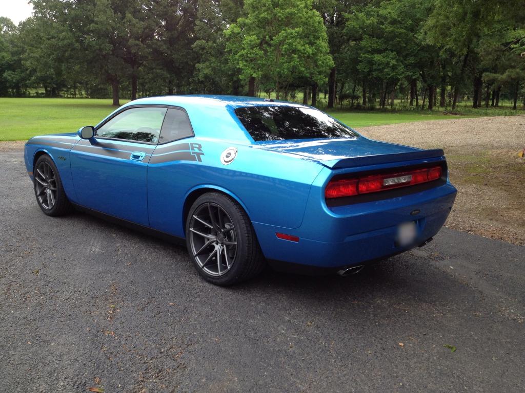 2010 Dodge Challenger photo