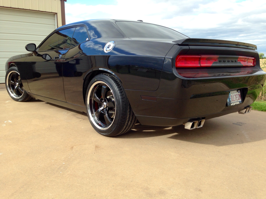 2010 Dodge Challenger photo