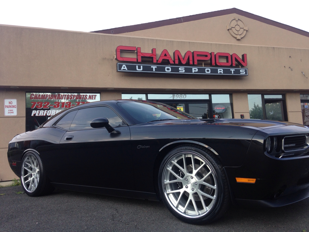 2011 Dodge Challenger photo