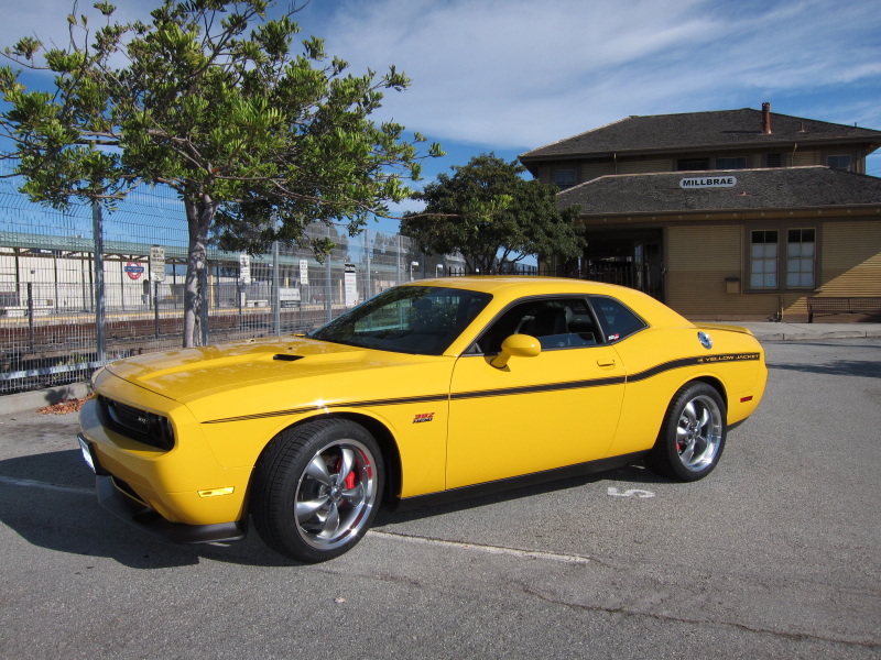 2010 Dodge Challenger photo