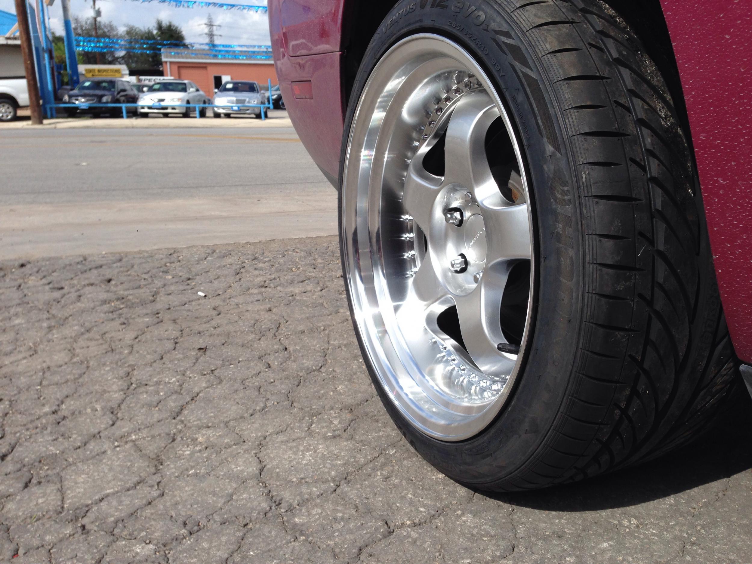 2010 Dodge Challenger photo