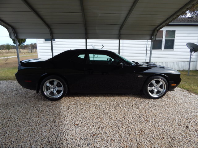 2011 Dodge Challenger photo