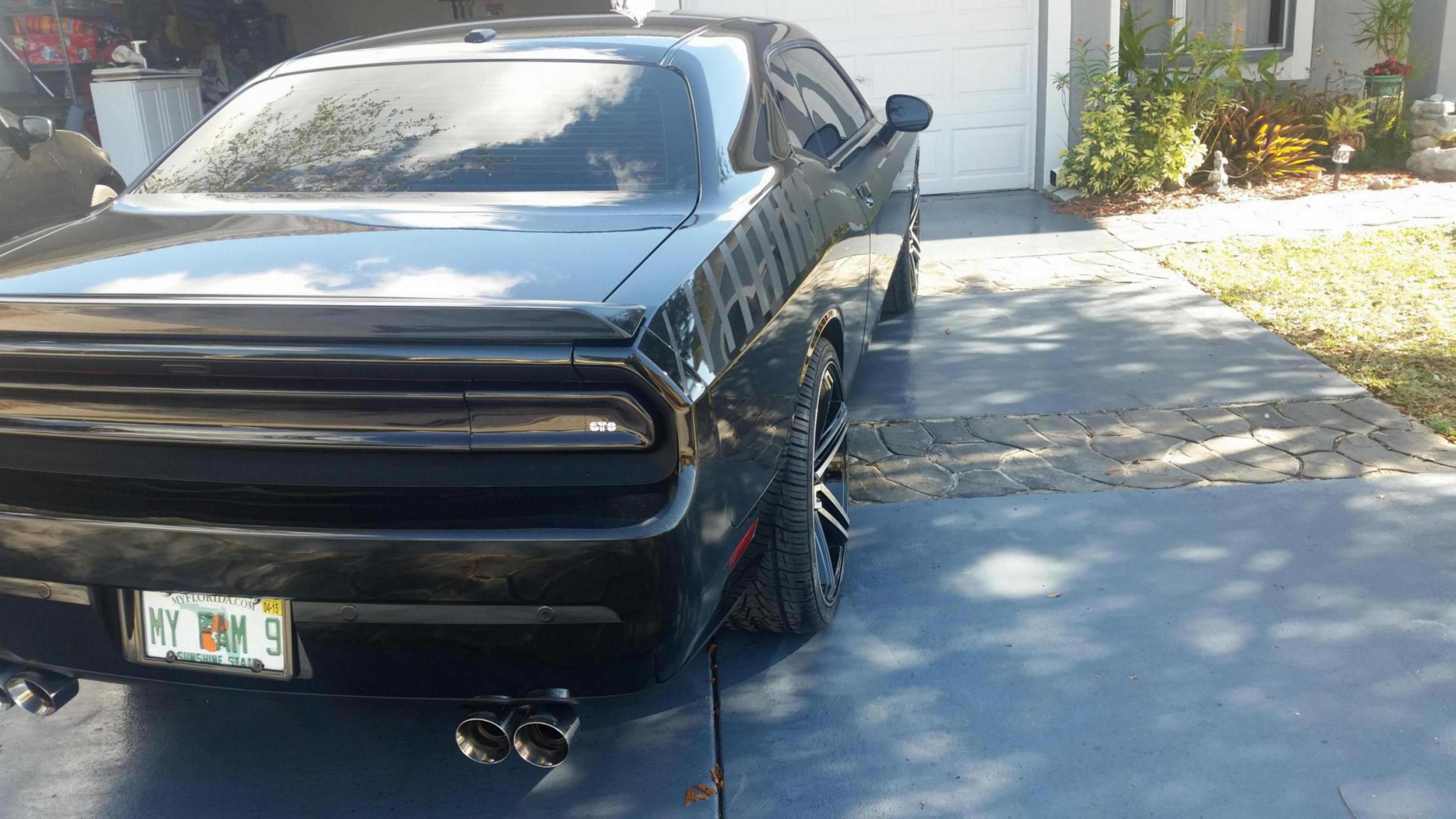 2010 Dodge Challenger photo