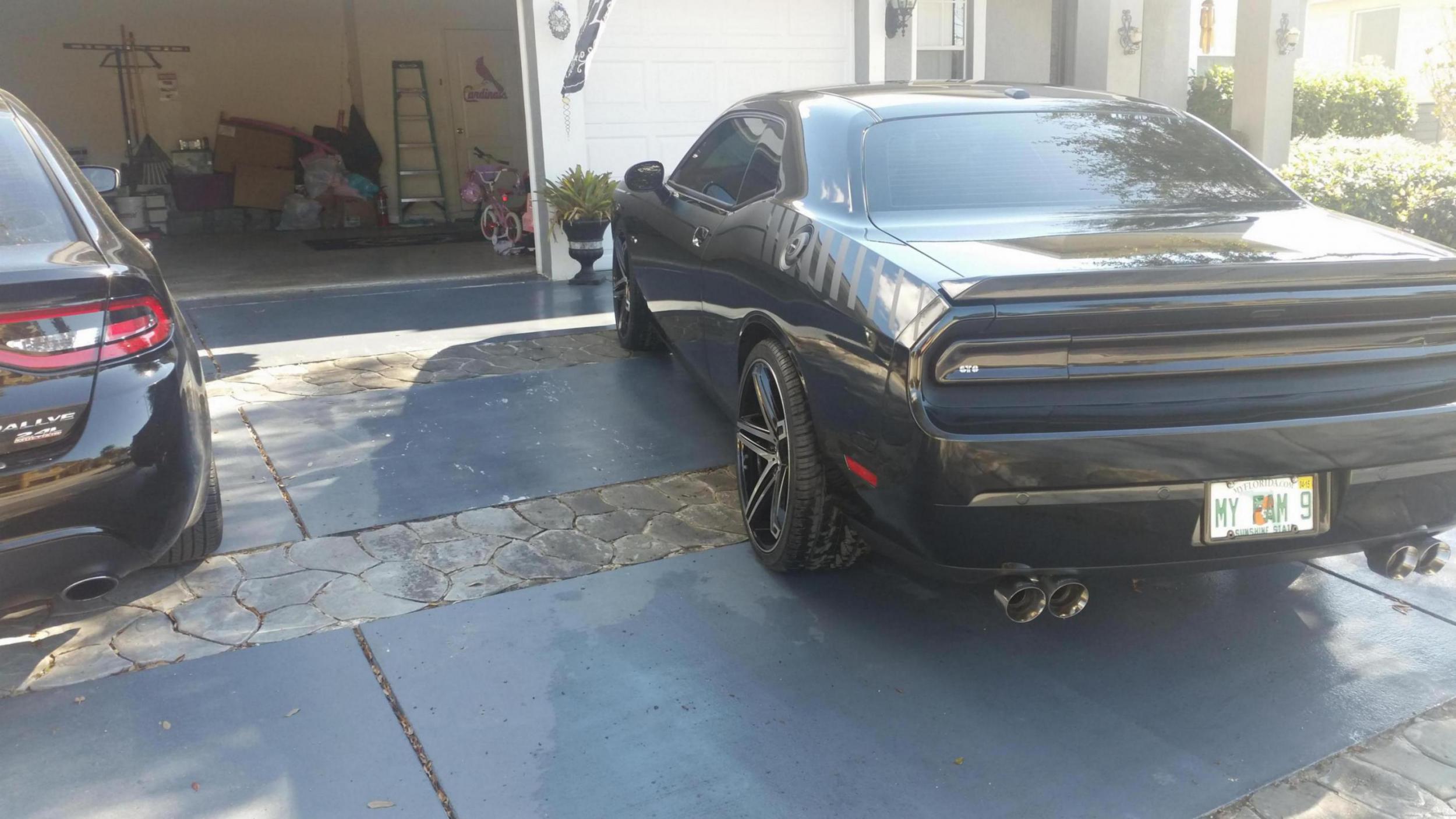 2010 Dodge Challenger photo