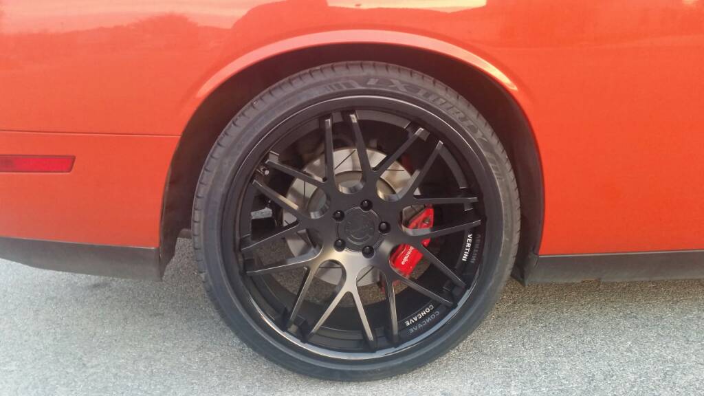 2014 Dodge Challenger photo