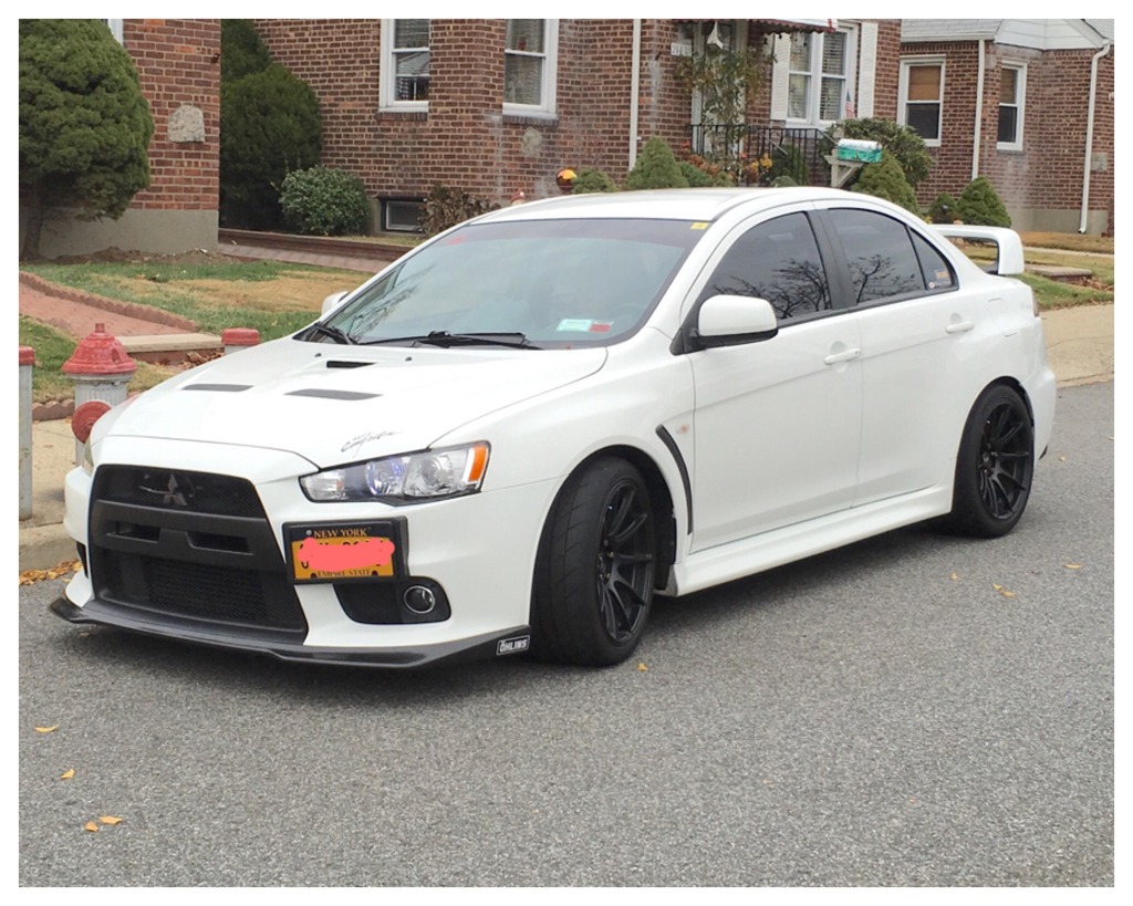 2014 Mitsubishi Lancer Evolution photo