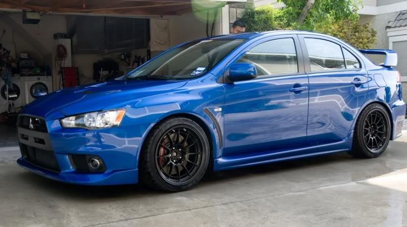 2010 Mitsubishi Lancer Evolution photo