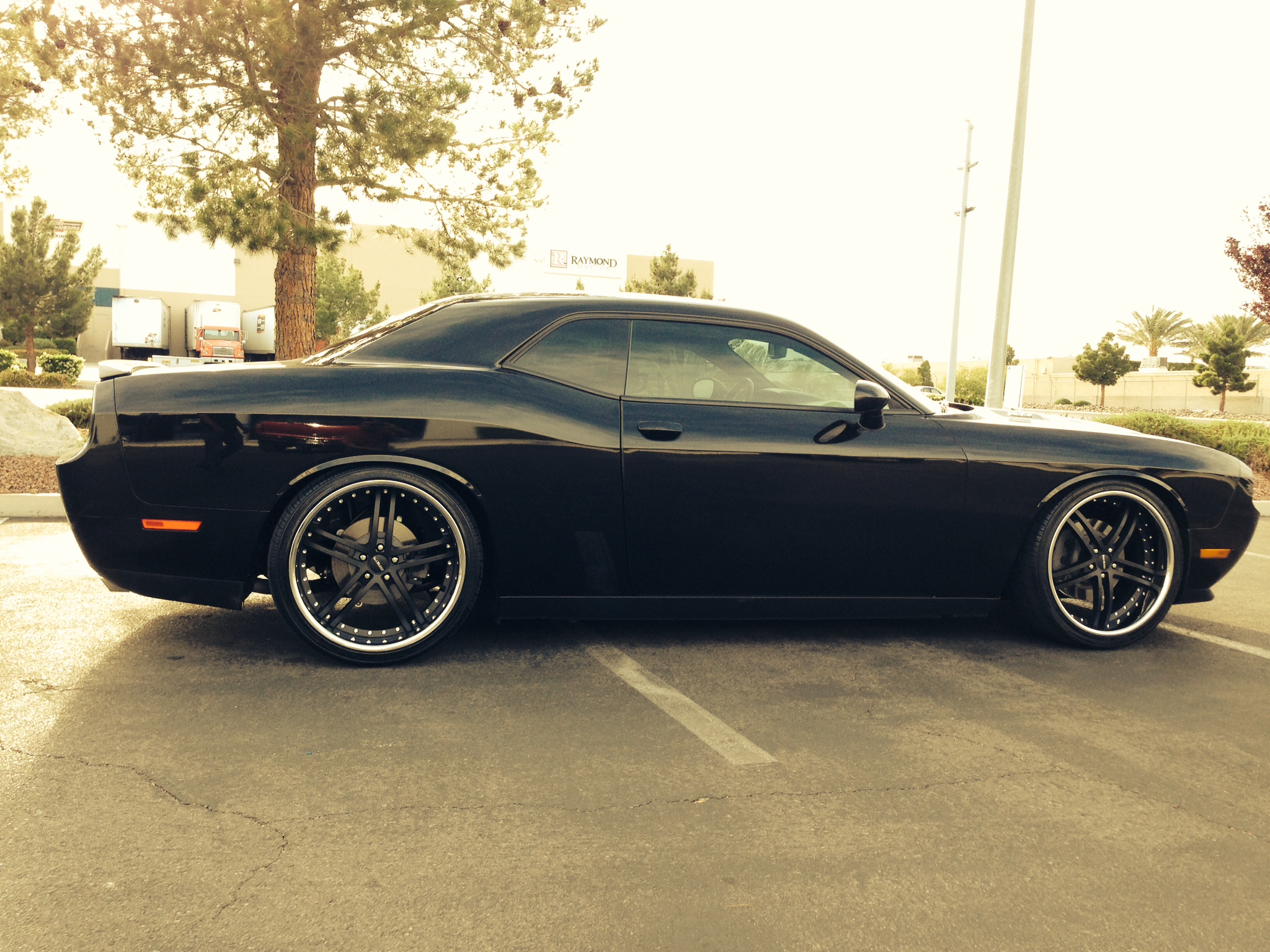 2014 Dodge Challenger photo