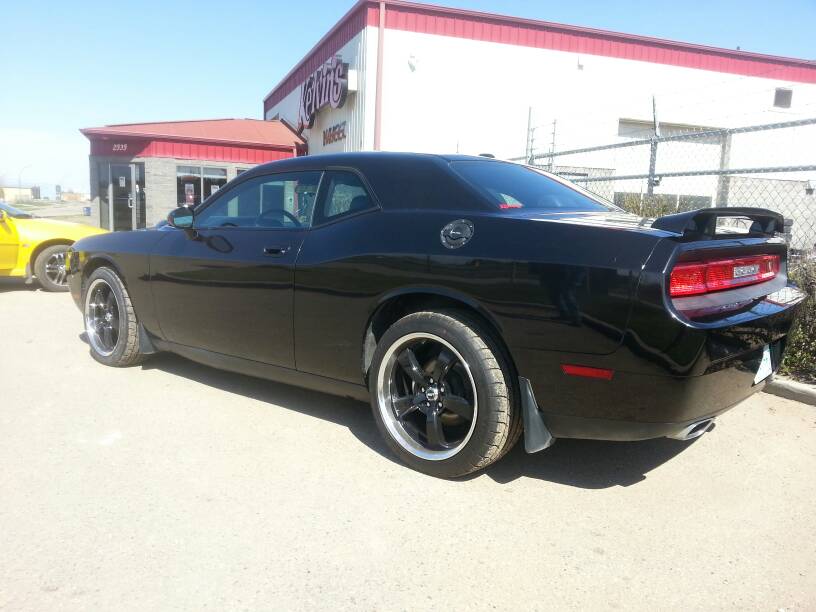 2014 Dodge Challenger photo
