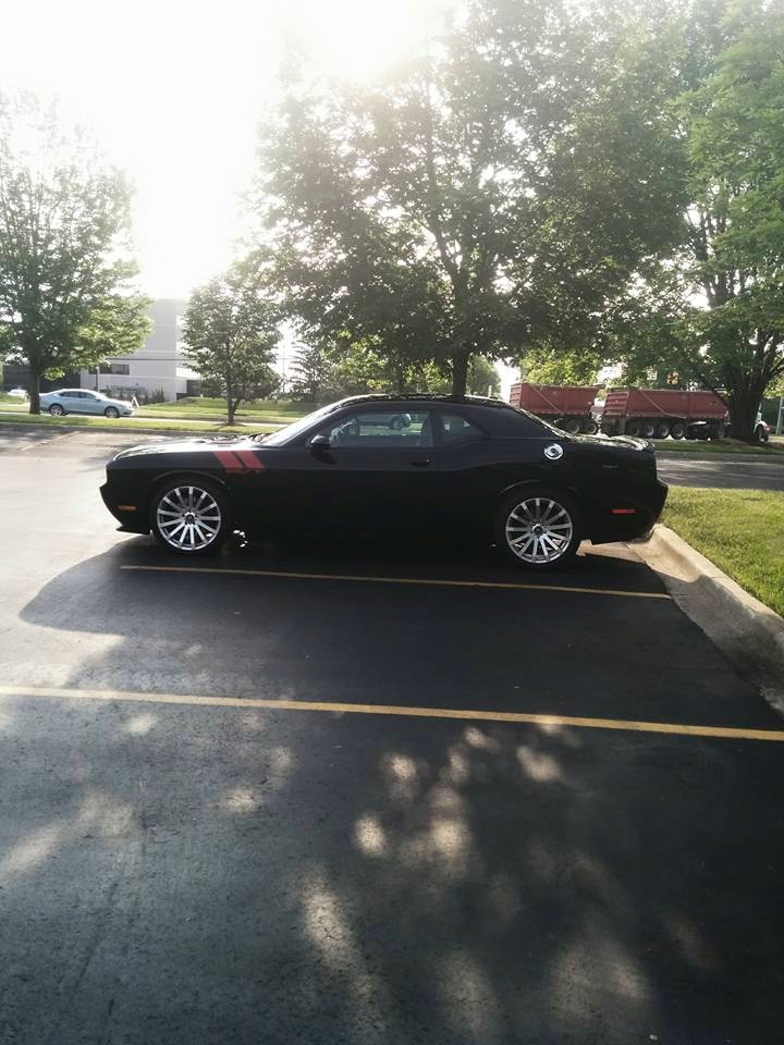 2012 Dodge Challenger photo