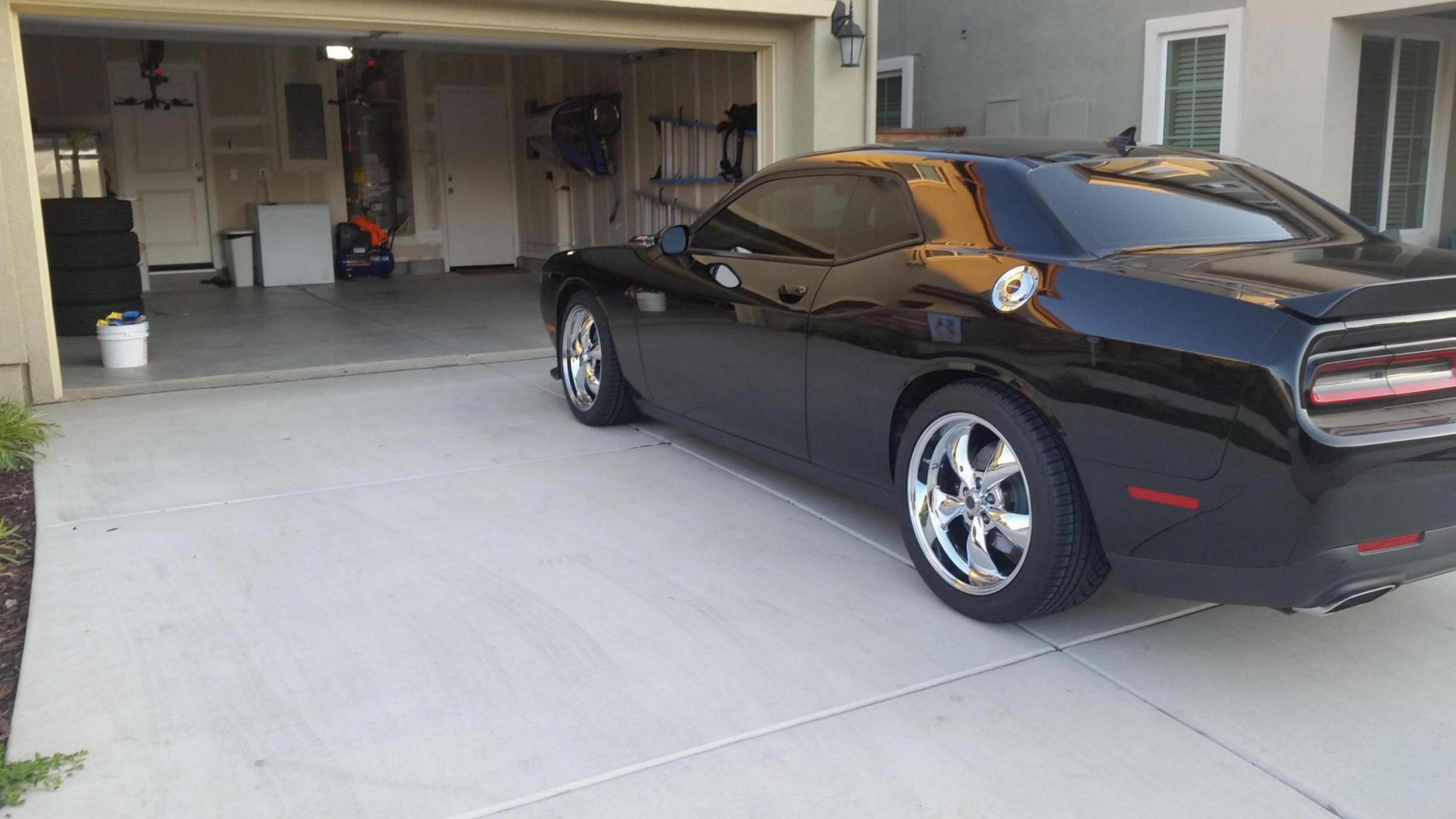 2015 Dodge Challenger photo