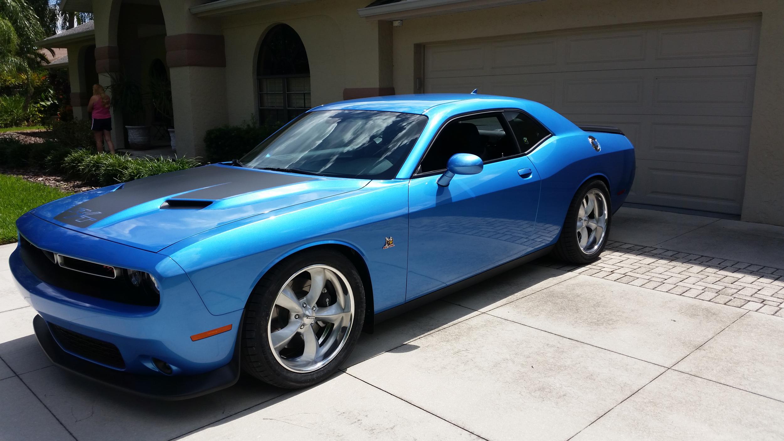 2015 Dodge Challenger photo
