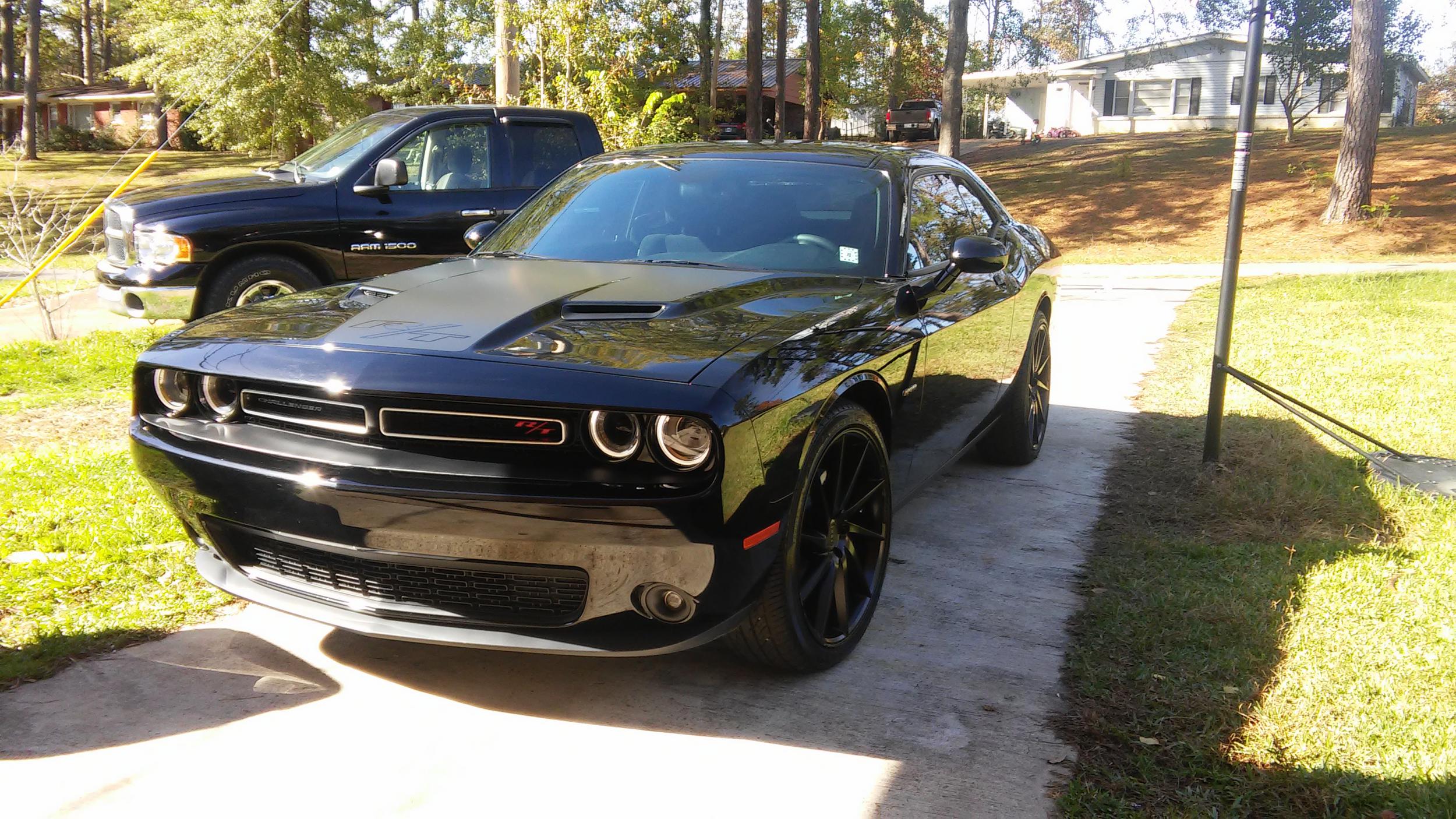 2015 Dodge Challenger photo
