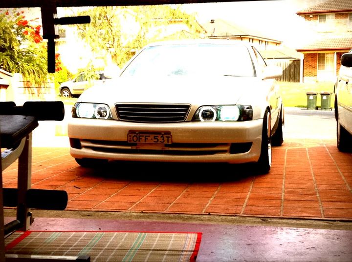 1998 Toyota Chaser photo