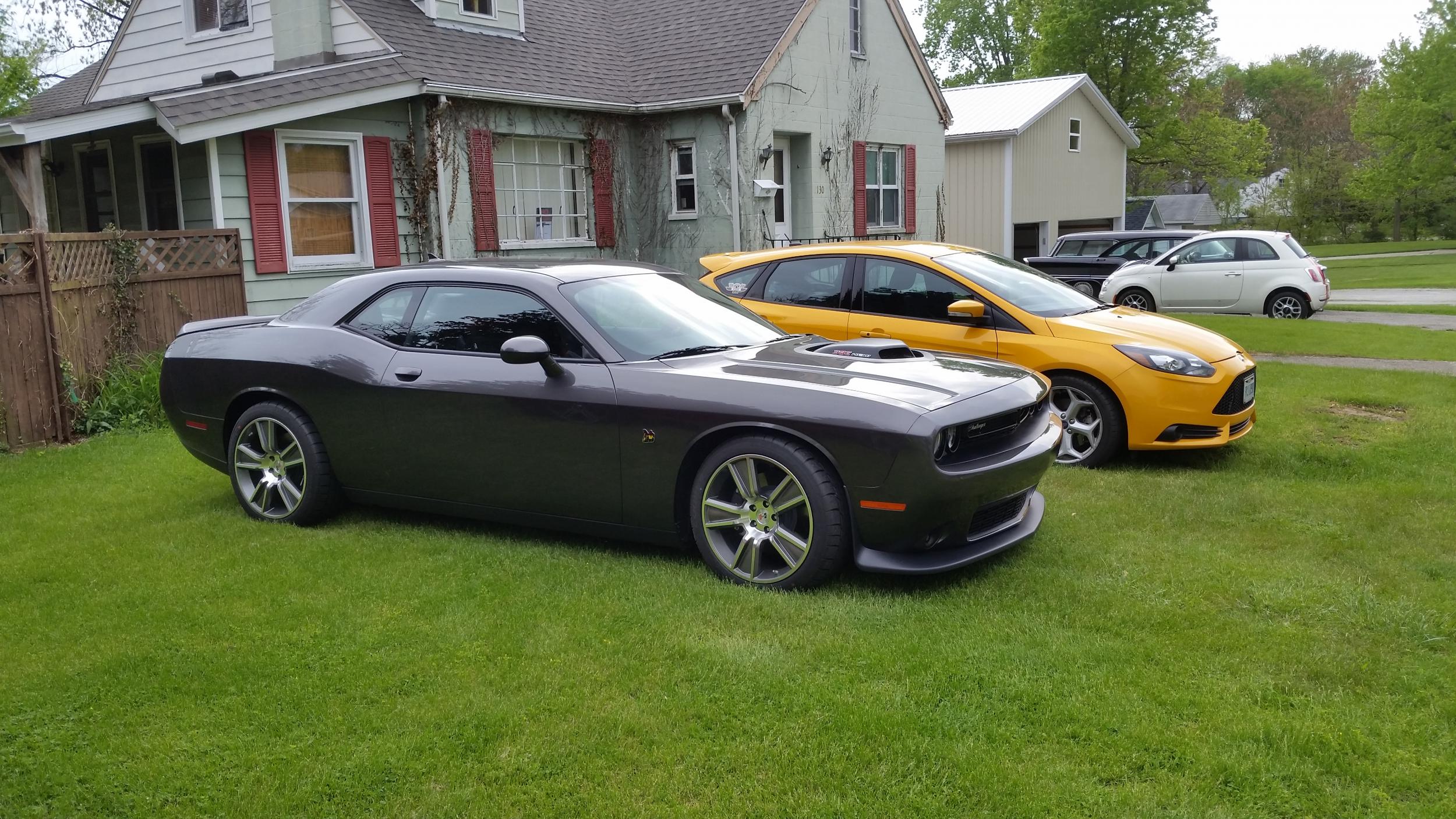 2016 Dodge Challenger photo