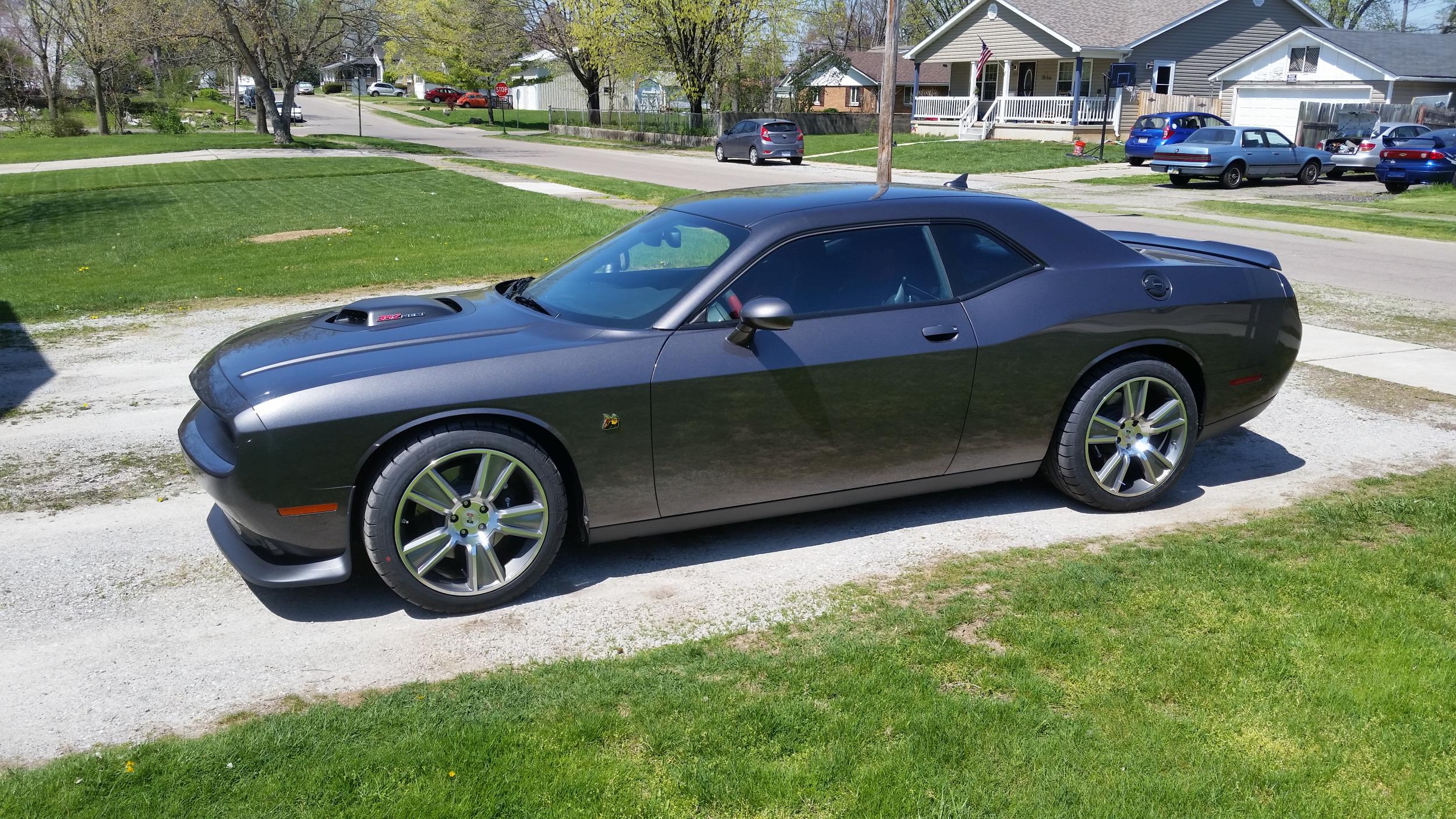 2016 Dodge Challenger photo