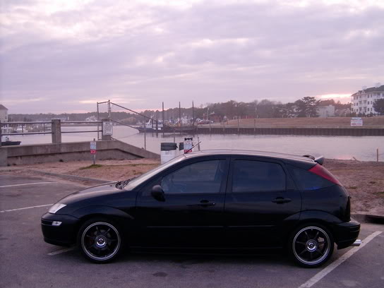 2003 Ford Focus photo